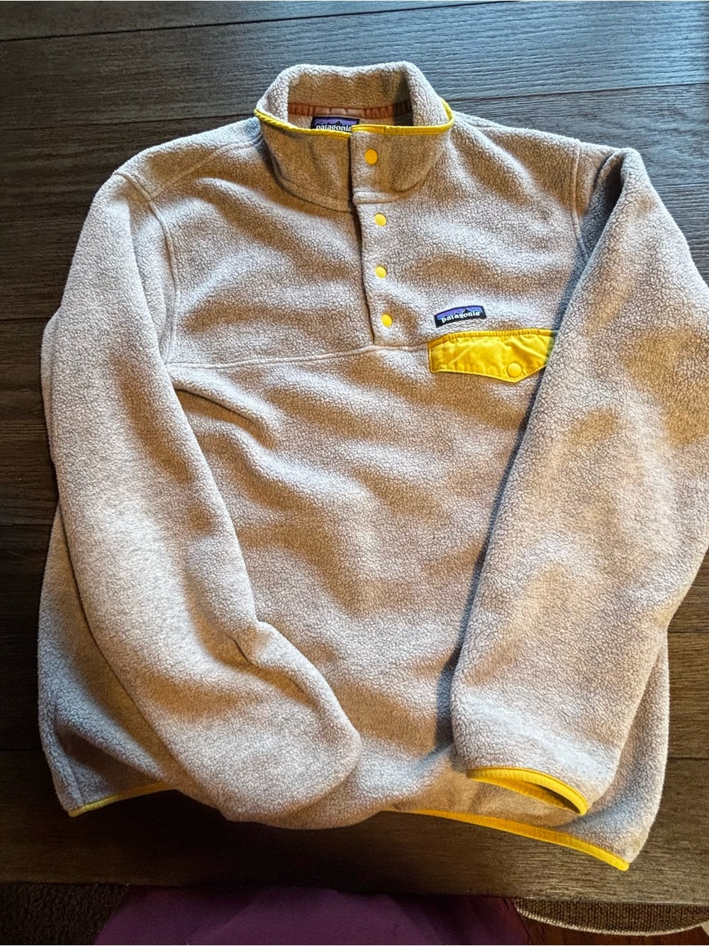 Patagonia Synchilla Fleece Label in Cream with Yellow Trim